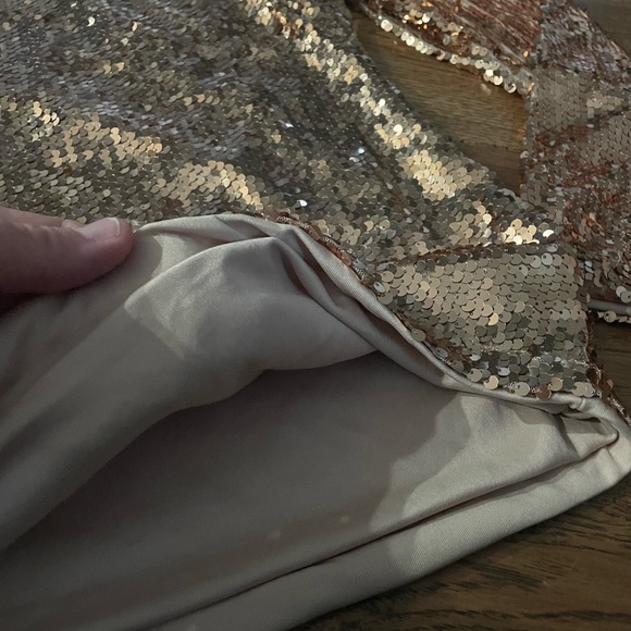 Gorgeous Sequin Top - Picture 3 of 6